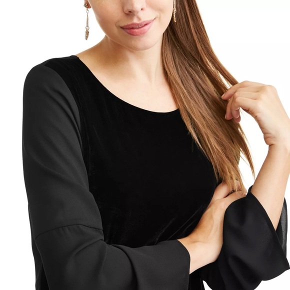 NWT *PLUS* Black Velvet Bell Sleeve Blouse - XXL - Picture 4 of 13